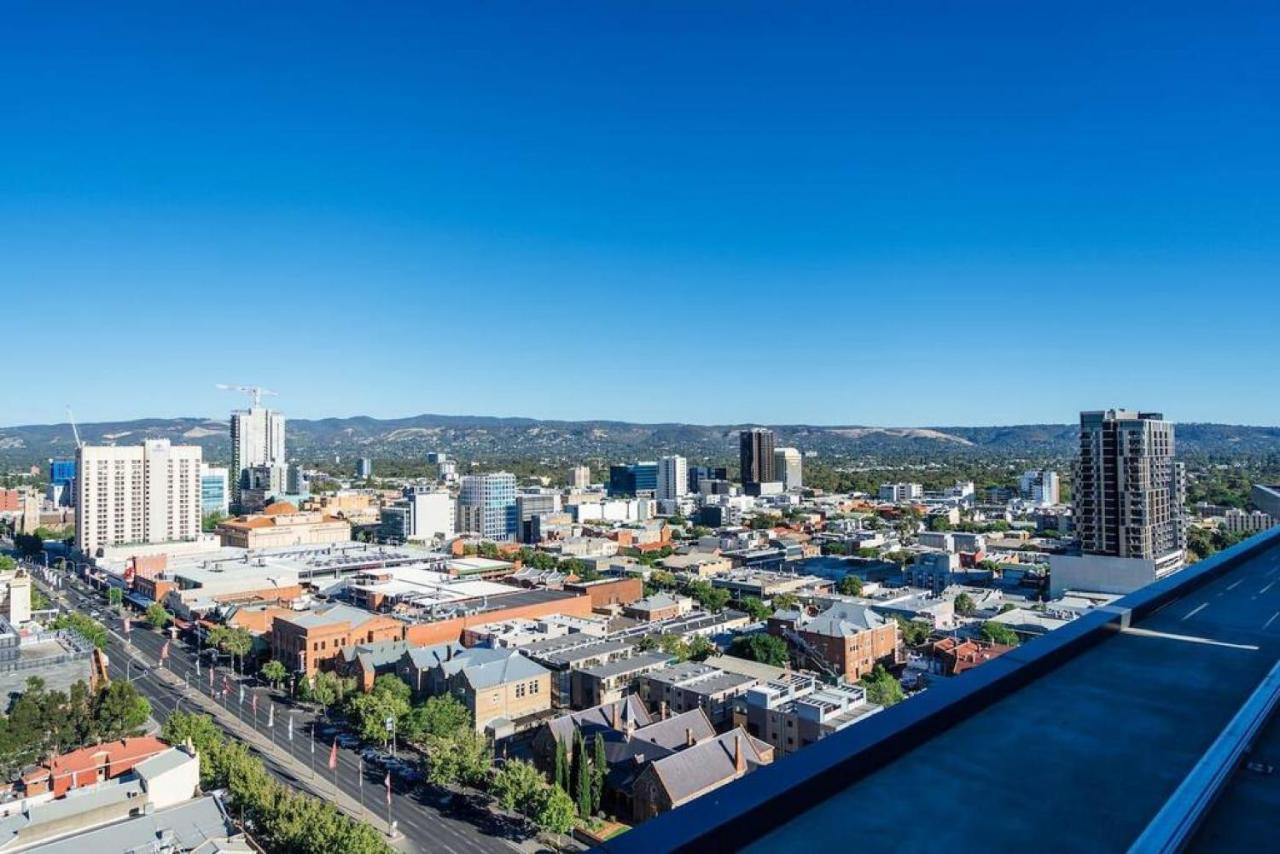 Sky High On Grote Adelaide Apartment Exterior photo